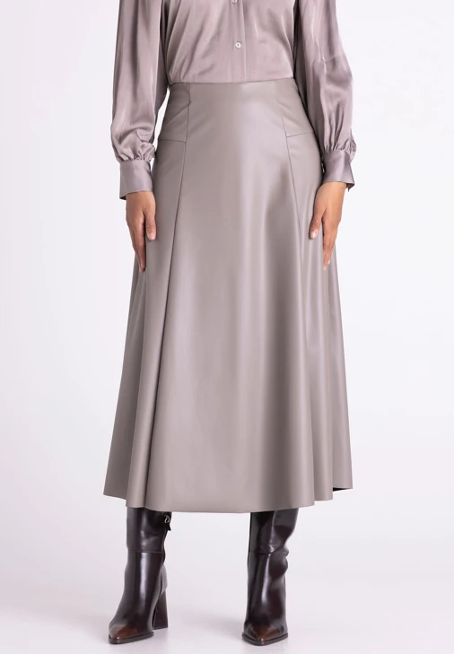 TUZZI ESSENTIALS női műbőr midi szoknya, taupe színben